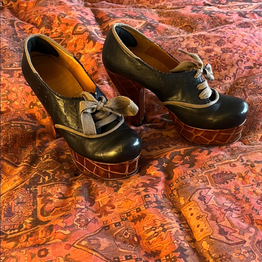 Chie Mihara Navy and Brown Platform Shoes